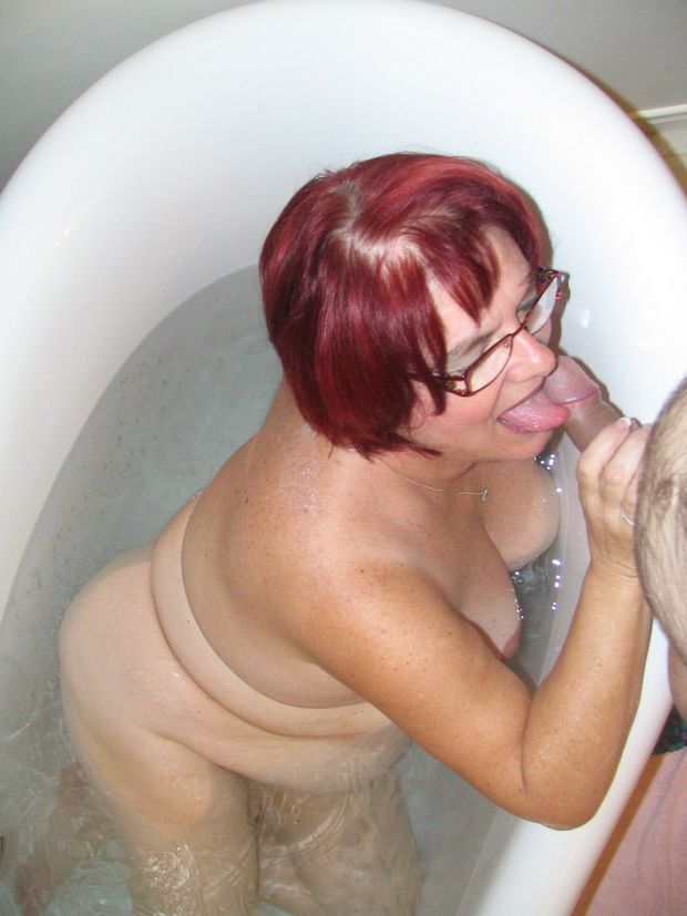 Grandma shows she hasn’t lost her bj skills