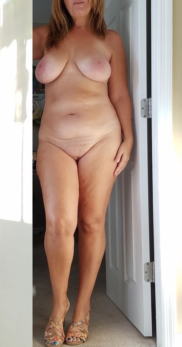 Wife’s sexy curves