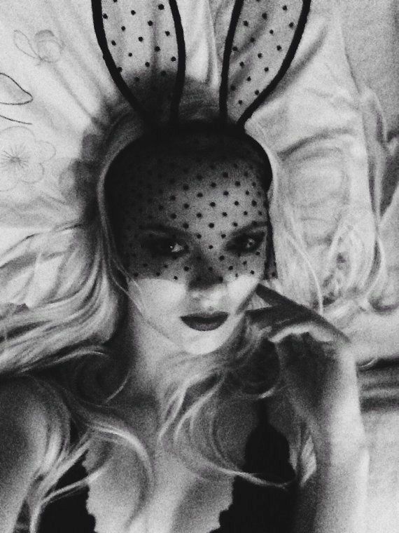 Lace mask