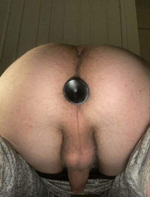 Big booty femboi slut 18 yr old plugged up