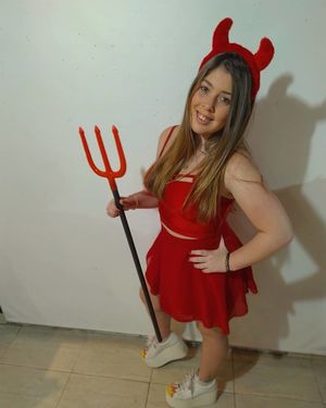 INSTAGRAM USER: @ORIANAROSSIPERALTA