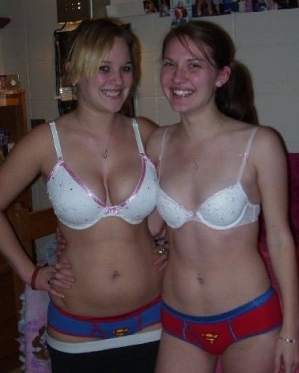 Hot chicas at a party getting wild