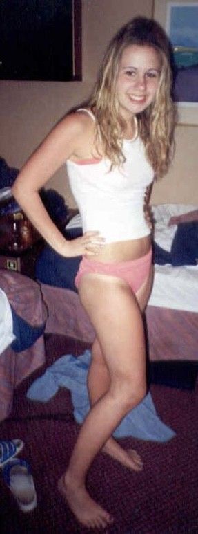 Girlfriend in her panties. Great smile.