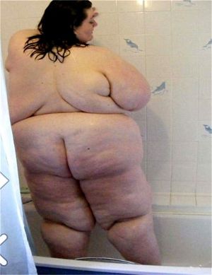 Big thick chubby showering. Grandpa will be visiting soon!!