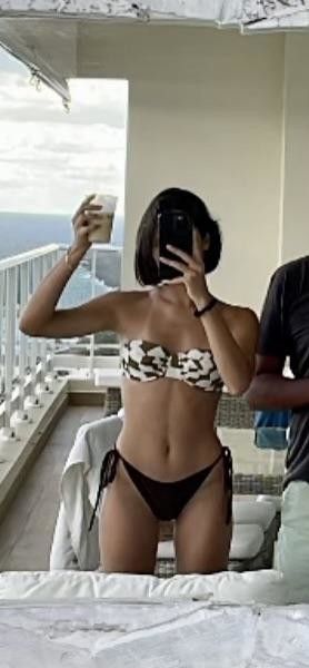 Daniel Melchior Bikini Babe