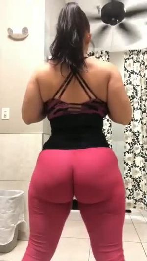 Pawgmom twerk 3