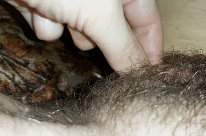 pull my clit till it cums