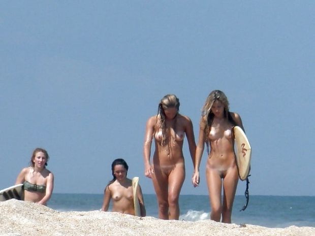 Nude surfing babe
