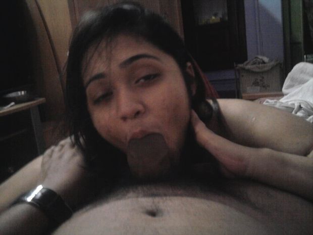 Desi deepthroating bitch gf