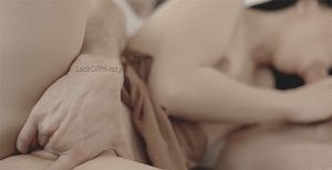 Fingering her while she sucks