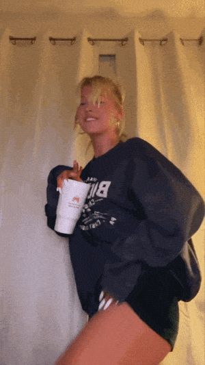 Loren Gray shaking her sexy ass