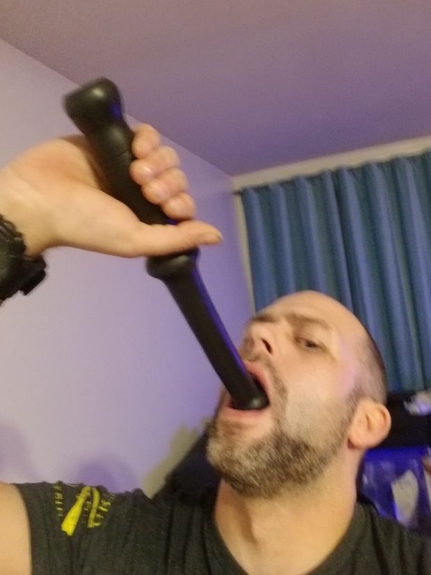 Throat fuck me and make me choke on your load(s)