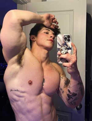 Teen stud mirror selfie