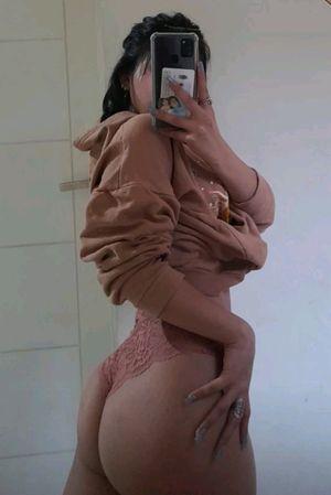 Teen amateur thicc ass