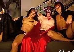3 homos, no waiting