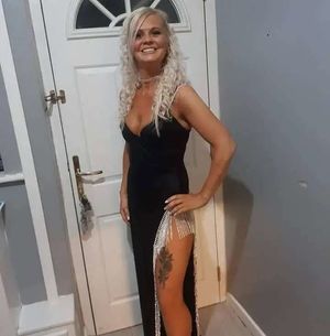 Hot milf with amazing huge tits