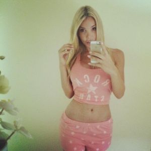 Ana Mancini selfie