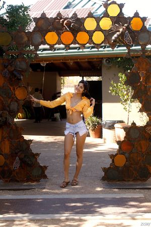 Naughty GF: Casual Sexy