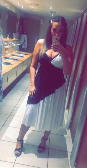 Hot big boobs slag mirror selfie