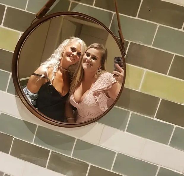 2 milfs bathroom selfie