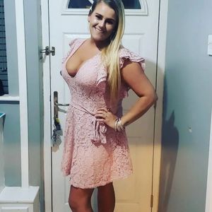 Beautiful tits on this milf