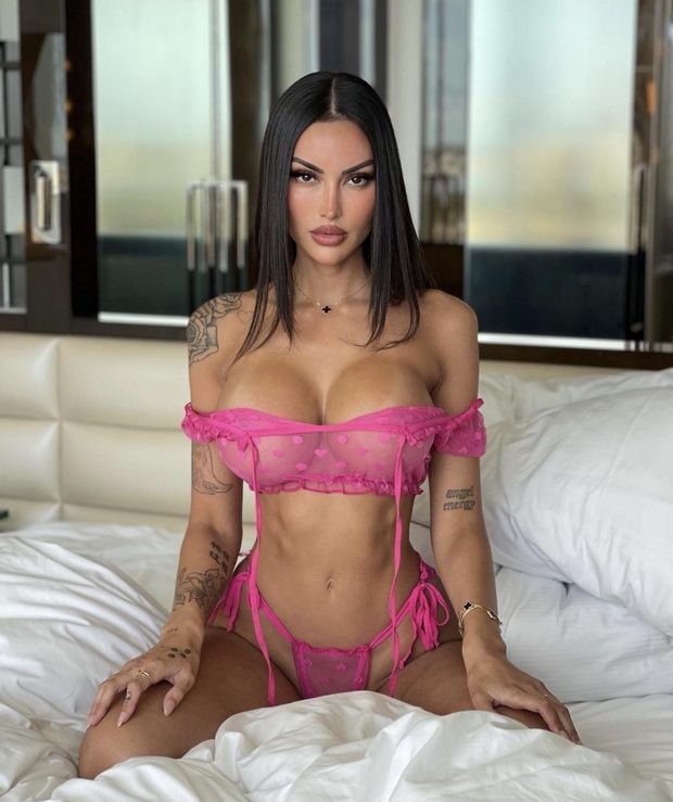 Busty slut with tattoos
