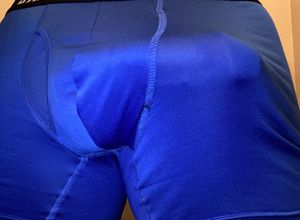 reblog if you’d fall to your knees for this.