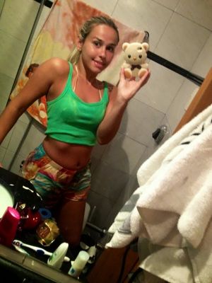 Paulinha D'Bouar selfie