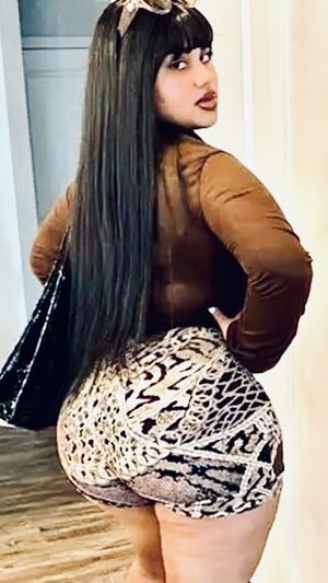 Pretty Curvy Thang!❤️