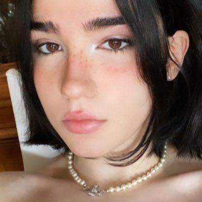 Arielle Maxine