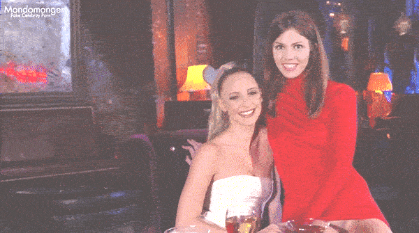 CORDY CAN'T STOP ADMIRING BUFFY'S JUICY ROUND ASS - CELEBS FAKE PORN GIF!
