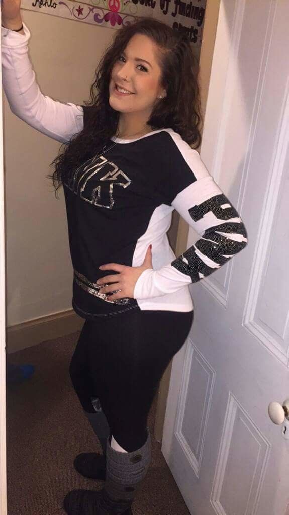 Sexy lil thick sex object Laura Reed