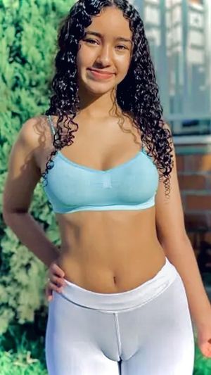 Babbiiee Camel-Toe!!❤️