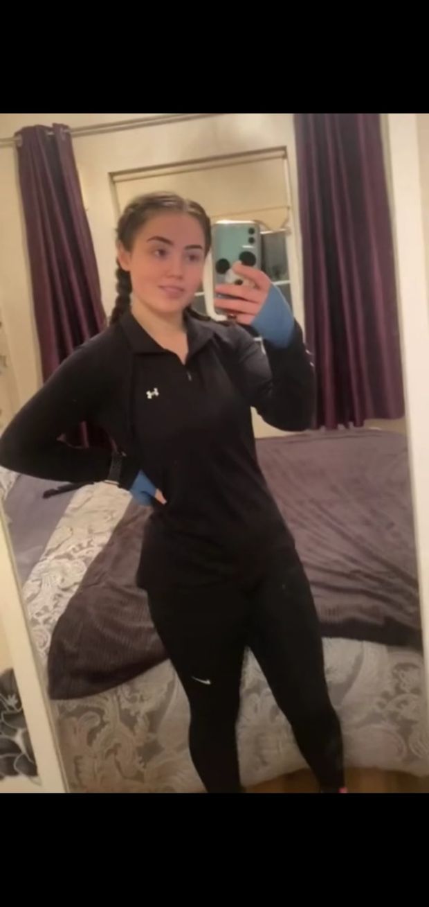 Hot slut in gym gear