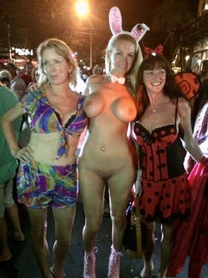 MILF trick or treating