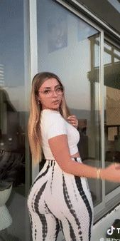 jiggly fat white ass