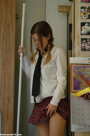 Emily 18 looking hot