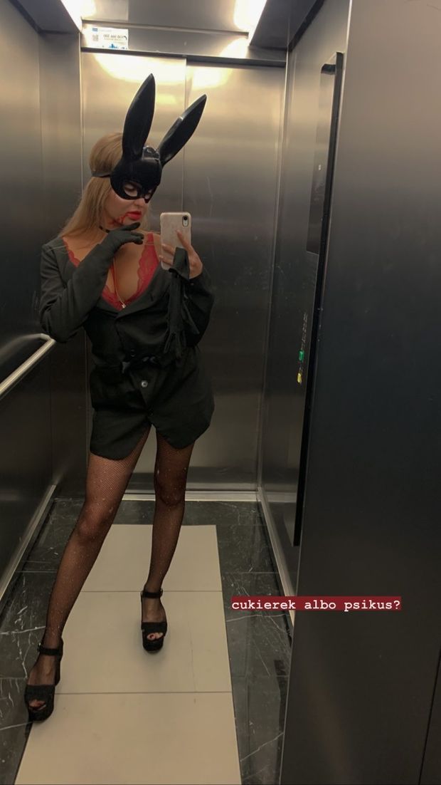Agata sexy poses in the elevator wearing a bunny mask