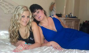 Hair, nails & sexiness to boot.