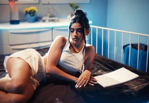 Dixie D'Amelio ready to get pounded into her bed