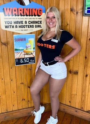 Destiny in Hooters outfit