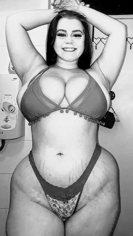 Curvy Babe!!❤