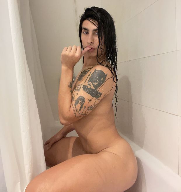 Nena Peculiar