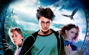 Hermione secretly flashes her tits in the newspapers main photo