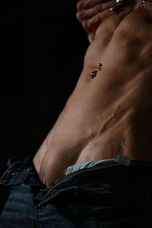 Tight abs