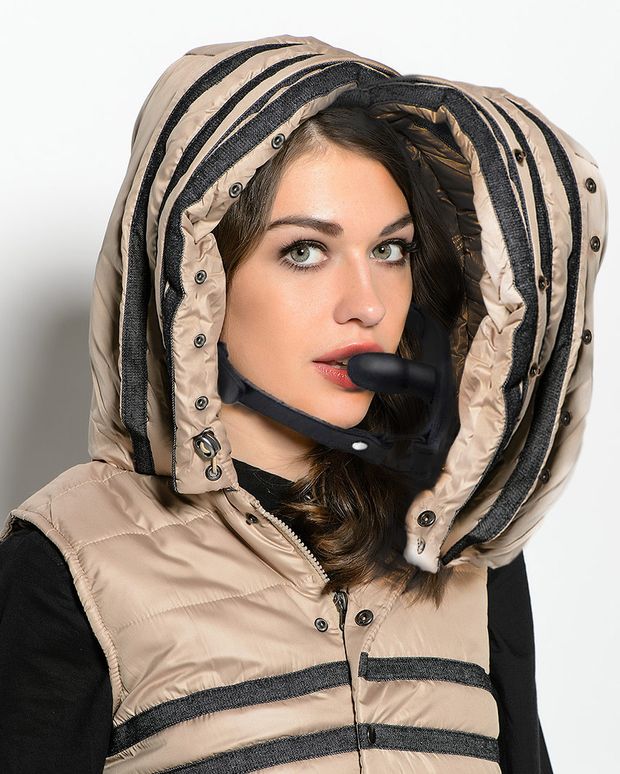 Same genius as the coat. Again, this designer's brilliance must come to market, and I hope they do.  -HK