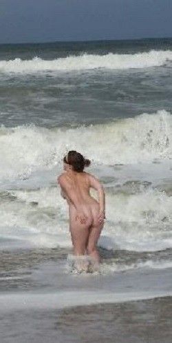 Look aat those ... waves   s