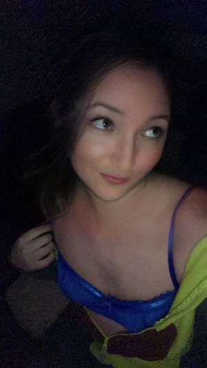 Just a gal lookin for a man..