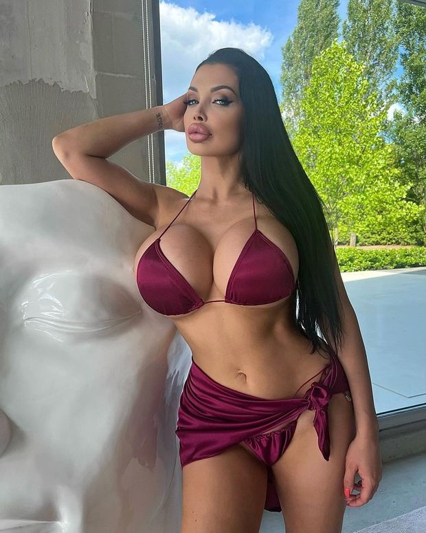 aletta ocean hot