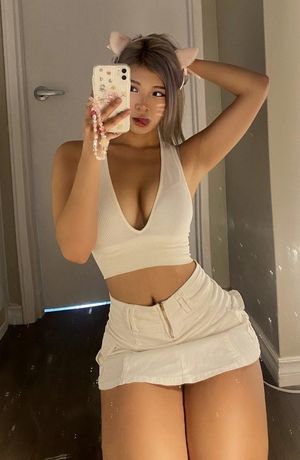 karenxtran (strawberrybunni on twitch)